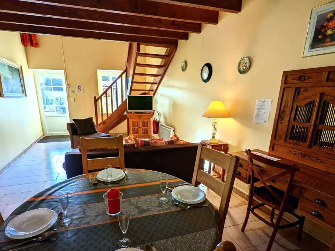 Maison de Vacances Salles-Lavalette 4