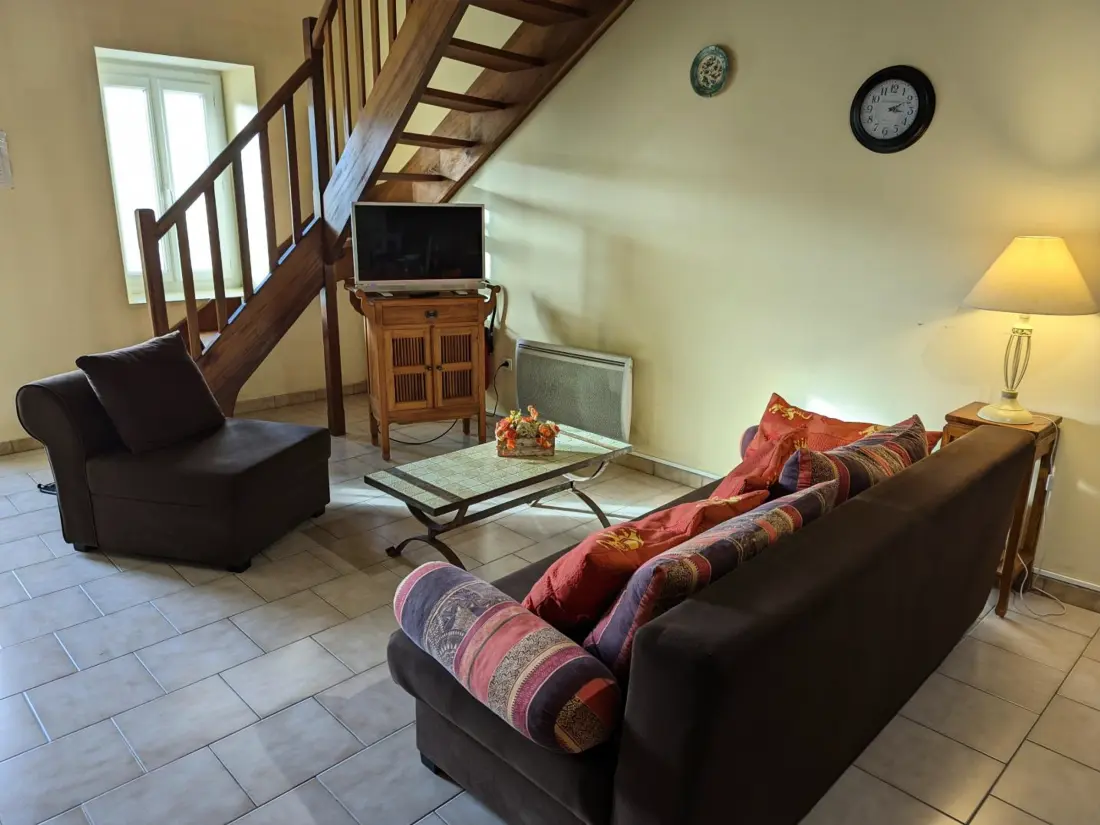 Maison de Vacances Salles-Lavalette 4