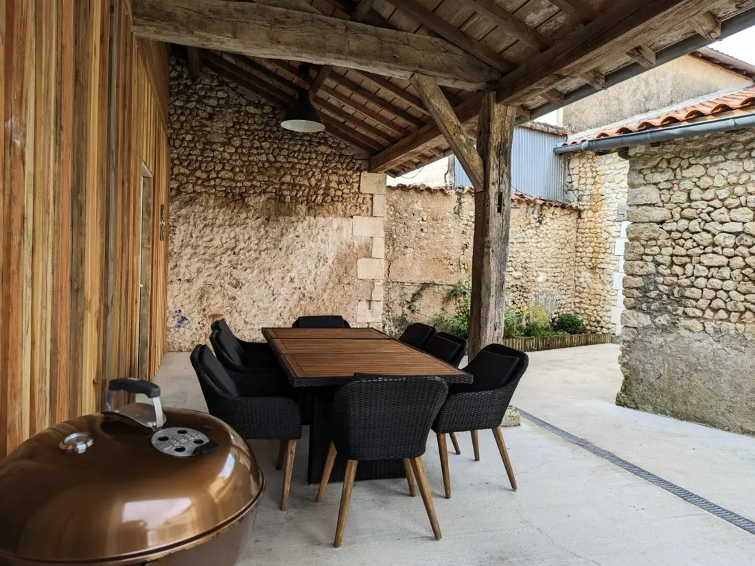Maison de Vacances Salles-Lavalette 5