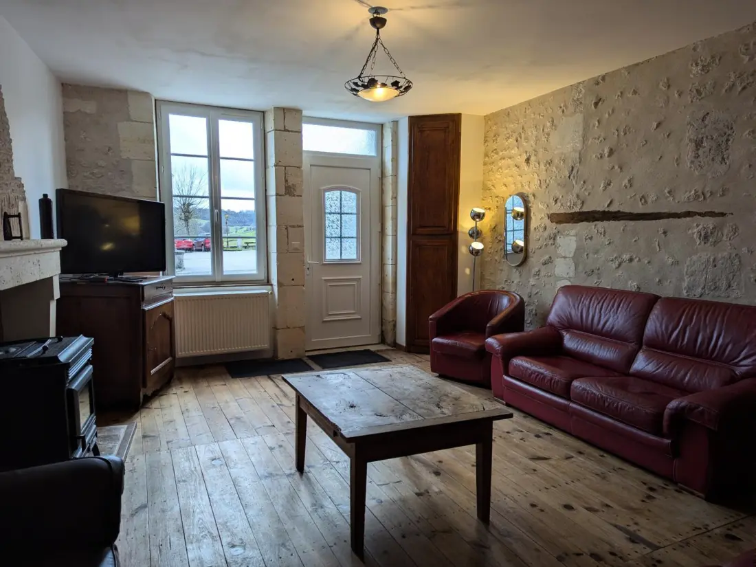 Maison de Vacances Salles-Lavalette 5
