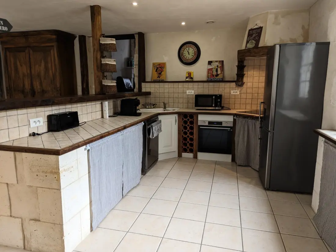 Maison de Vacances Salles-Lavalette 5