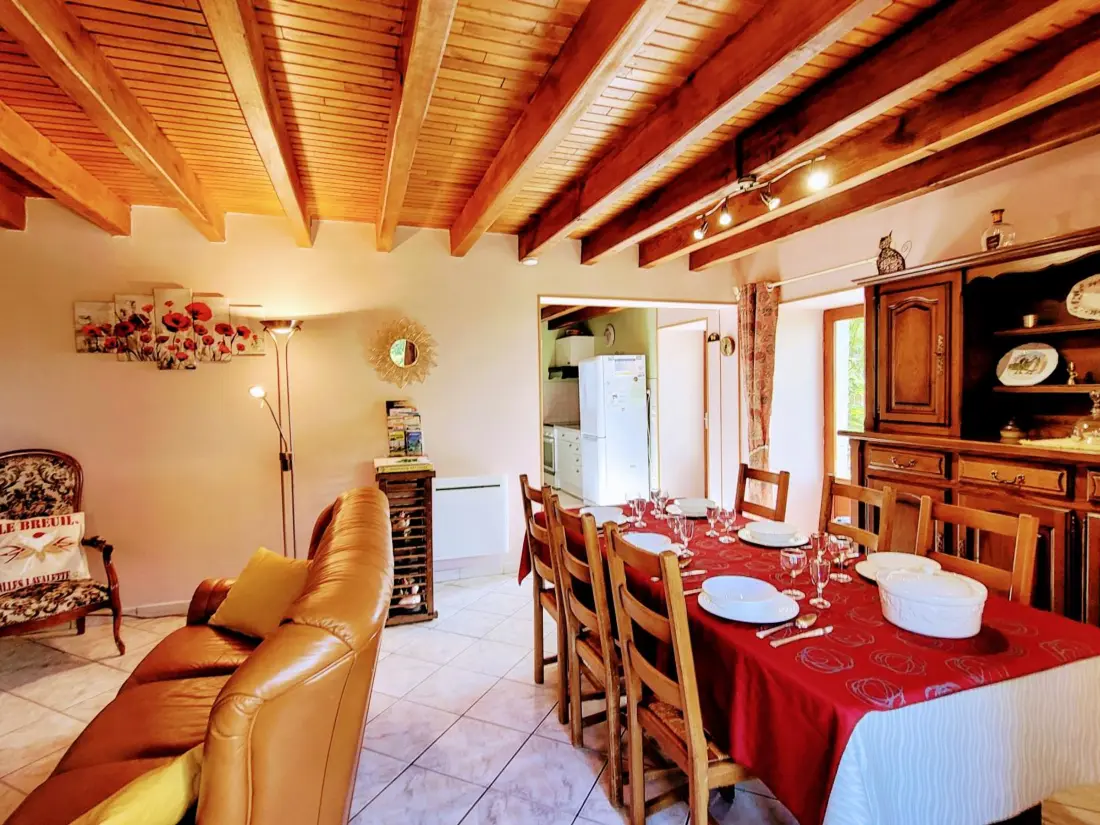 Maison de Vacances Salles-Lavalette 6