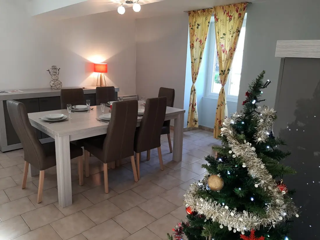Maison de Vacances Salles-Lavalette