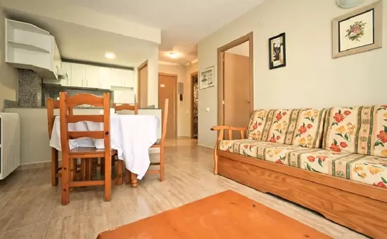 Apartamentos Royal**