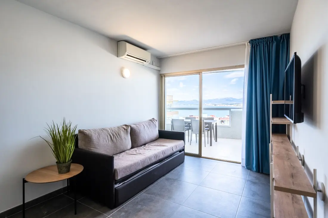 BLUE BEACH APARTMENTS