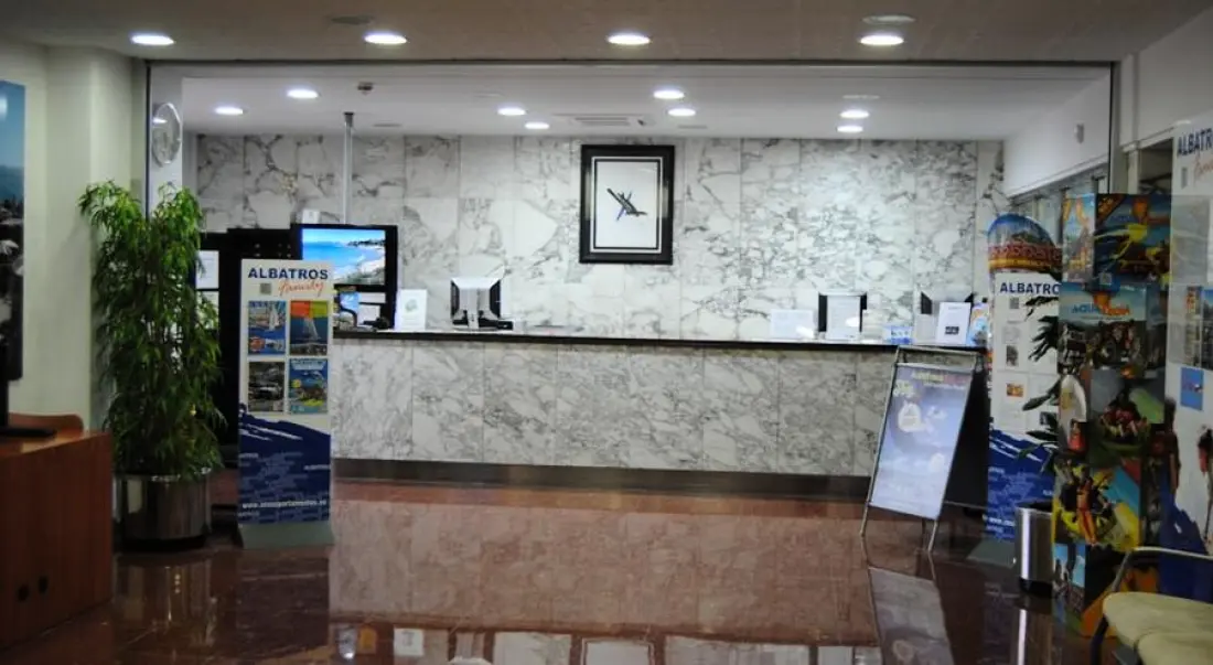 Ohtels Aparthotel Albatros3 étoiles★★★