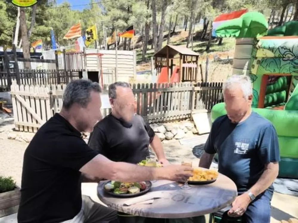 Camping Le Bois De Pins 3 étoiles★★★