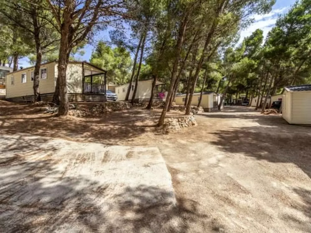 Camping Le Bois De Pins 3 étoiles★★★