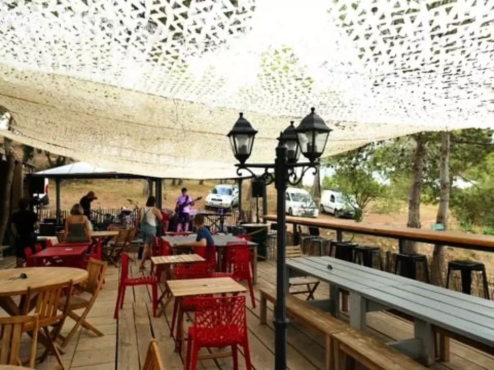 Camping Le Bois De Pins 3 étoiles★★★