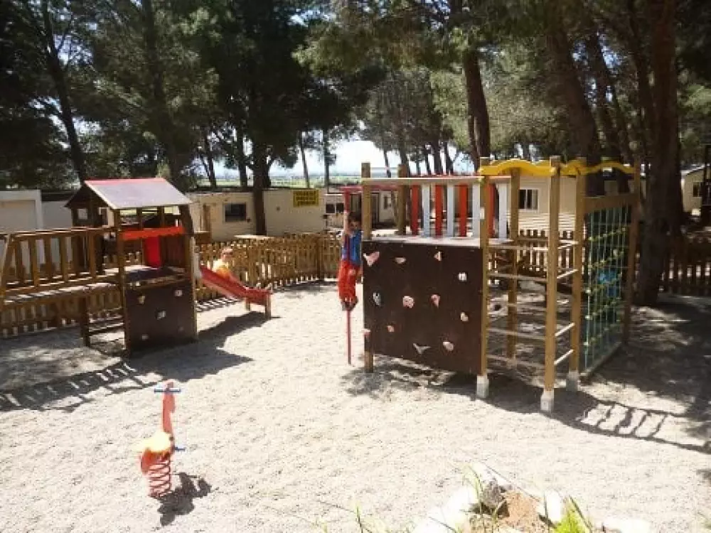 Camping Le Bois De Pins 3 étoiles★★★