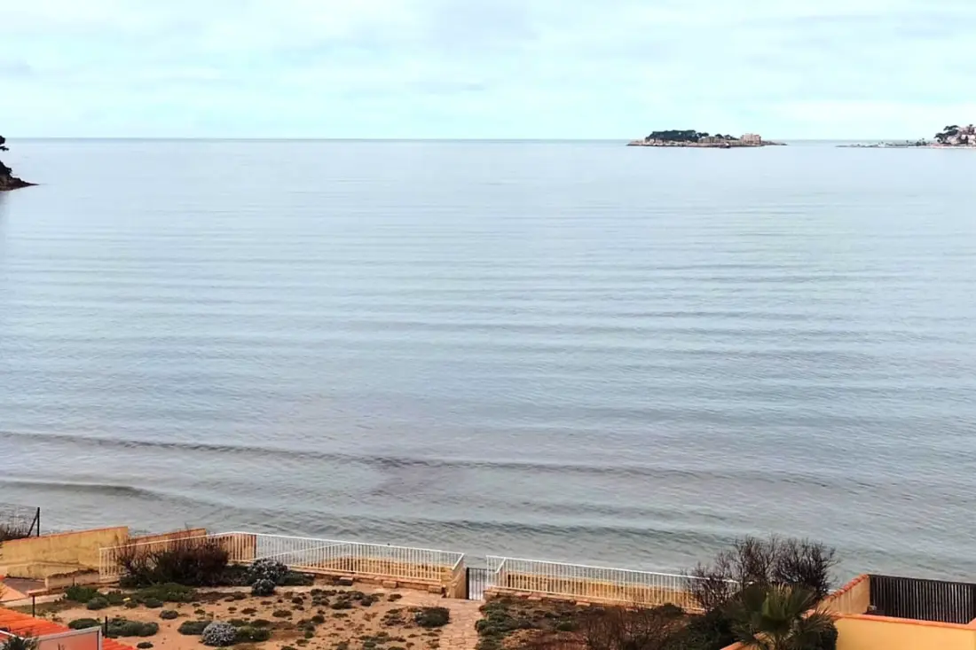 Accès Privé Mer Et Jardin à Sanary-sur-mer