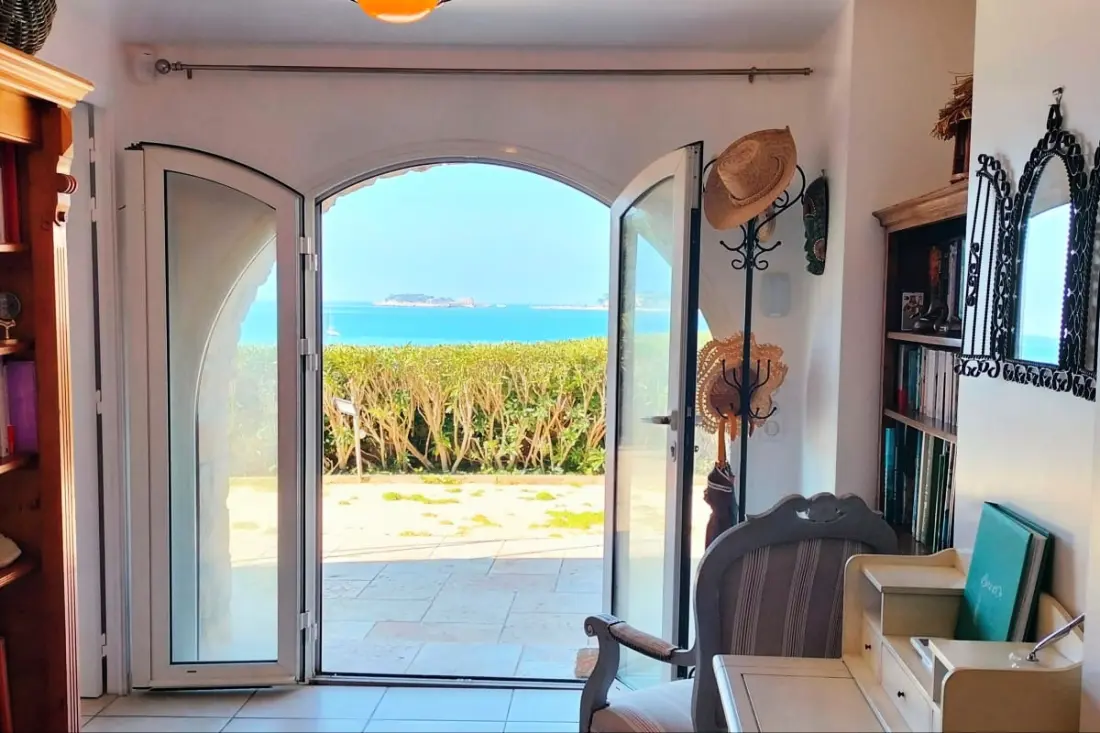 Accès Privé Mer Et Jardin à Sanary-sur-mer