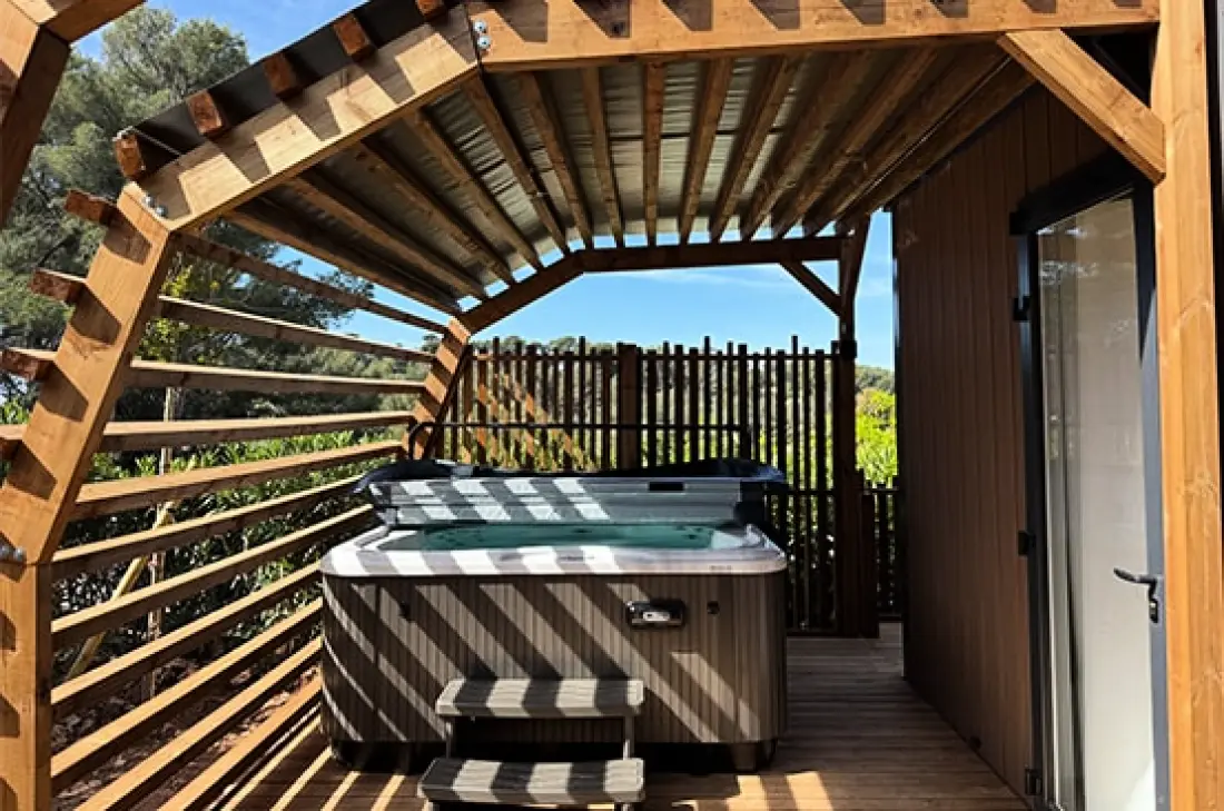 Campasun Camping Mas de Pierredon 5 étoiles★★★★★