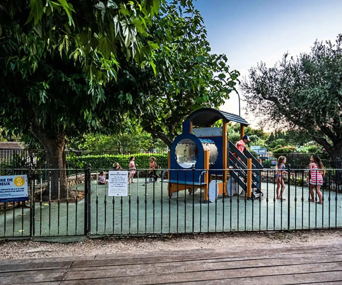 Campasun Camping Mas de Pierredon 5 étoiles★★★★★