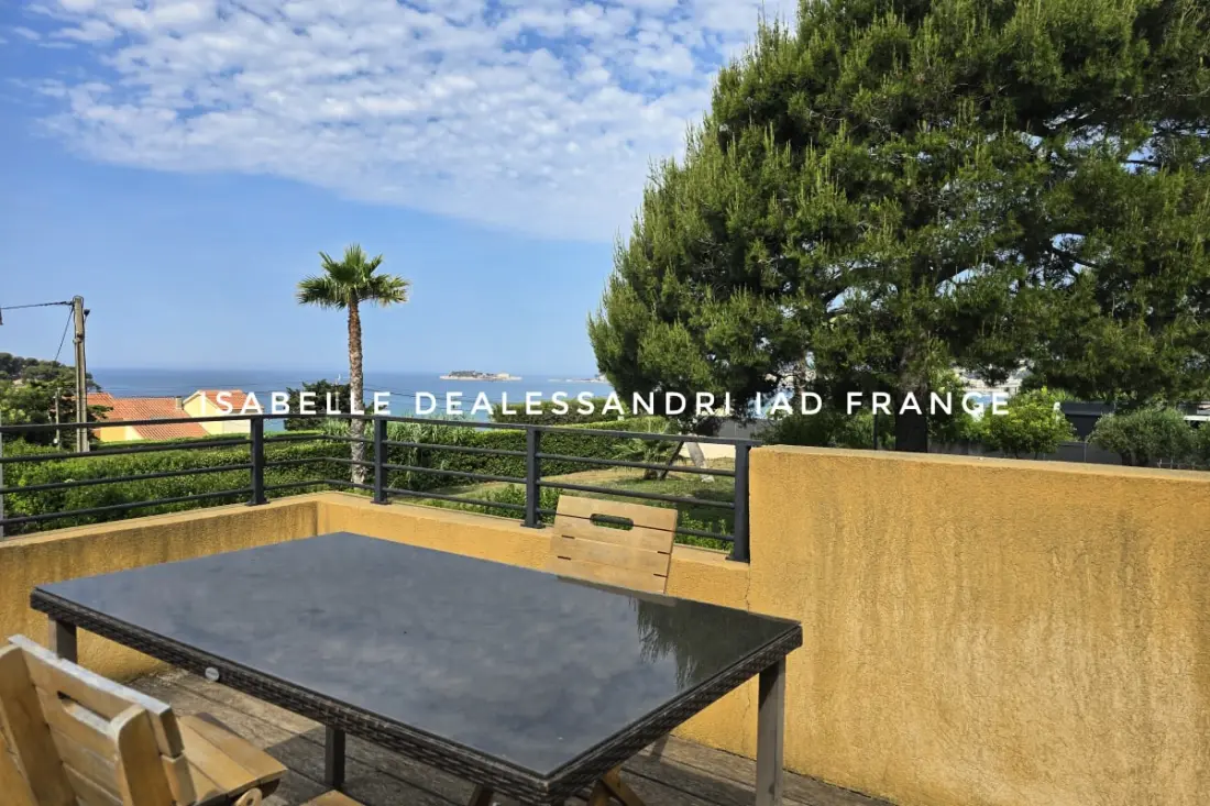 Piscine Privé Maison  à 50 Mètre De La Plage