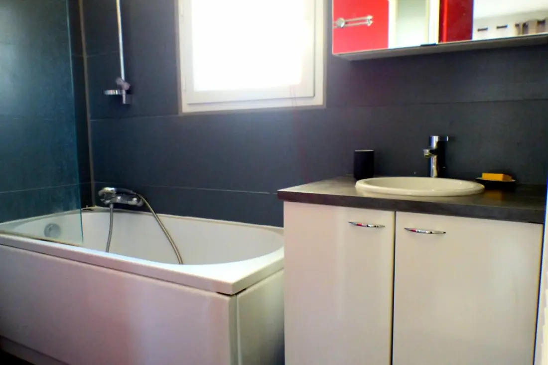 Appartement Spacieux Climatisé Proche Centre
