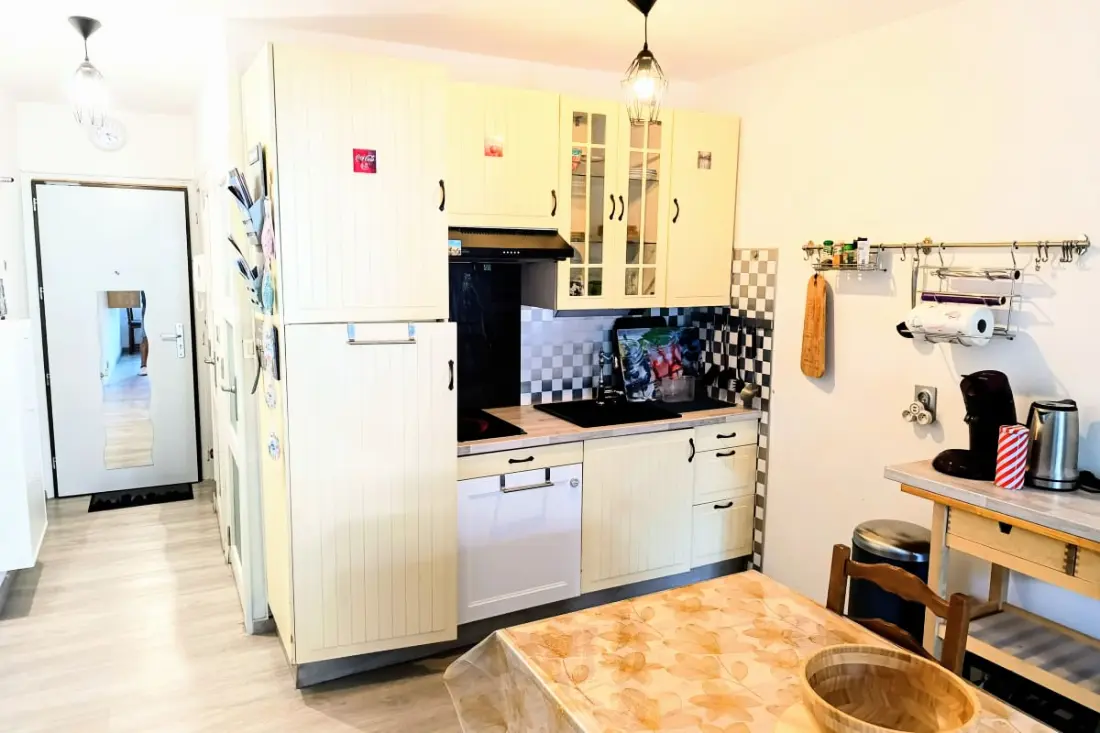 Studio Bien équipé Avec Terrasse à Sanary-sur-mer