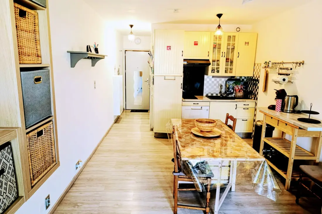 Studio Bien équipé Avec Terrasse à Sanary-sur-mer