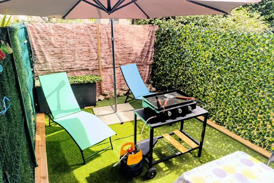 Studio Bien équipé Avec Terrasse à Sanary-sur-mer