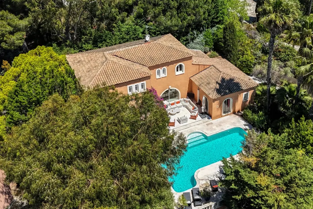 Villa Avec Piscine Privée Au Calme à Sanary