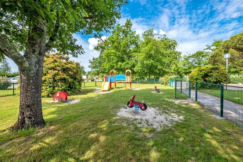 Camping Lou Broustaricq4 étoiles★★★★