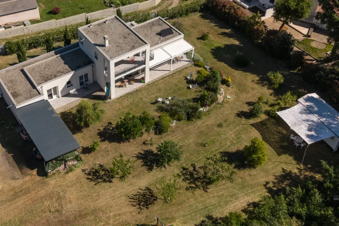 Villa Santa Mara Poggio, Villa Contemporaine Dans Un écrin De Verdure