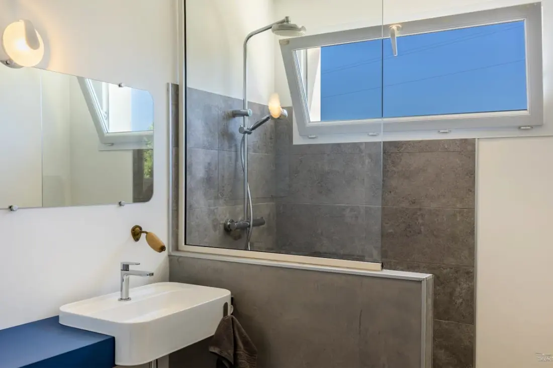Villa Santa Mara Poggio, Villa Contemporaine Dans Un écrin De Verdure