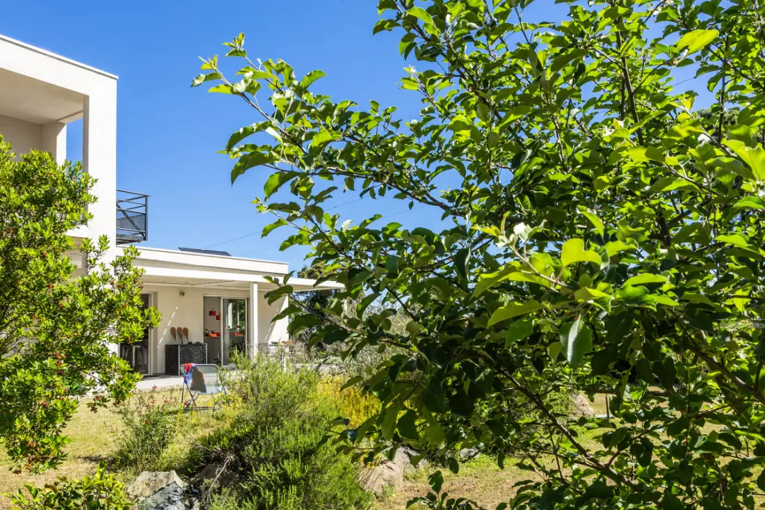 Villa Santa Mara Poggio, Villa Contemporaine Dans Un écrin De Verdure