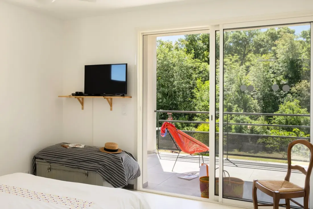 Villa Santa Mara Poggio, Villa Contemporaine Dans Un écrin De Verdure
