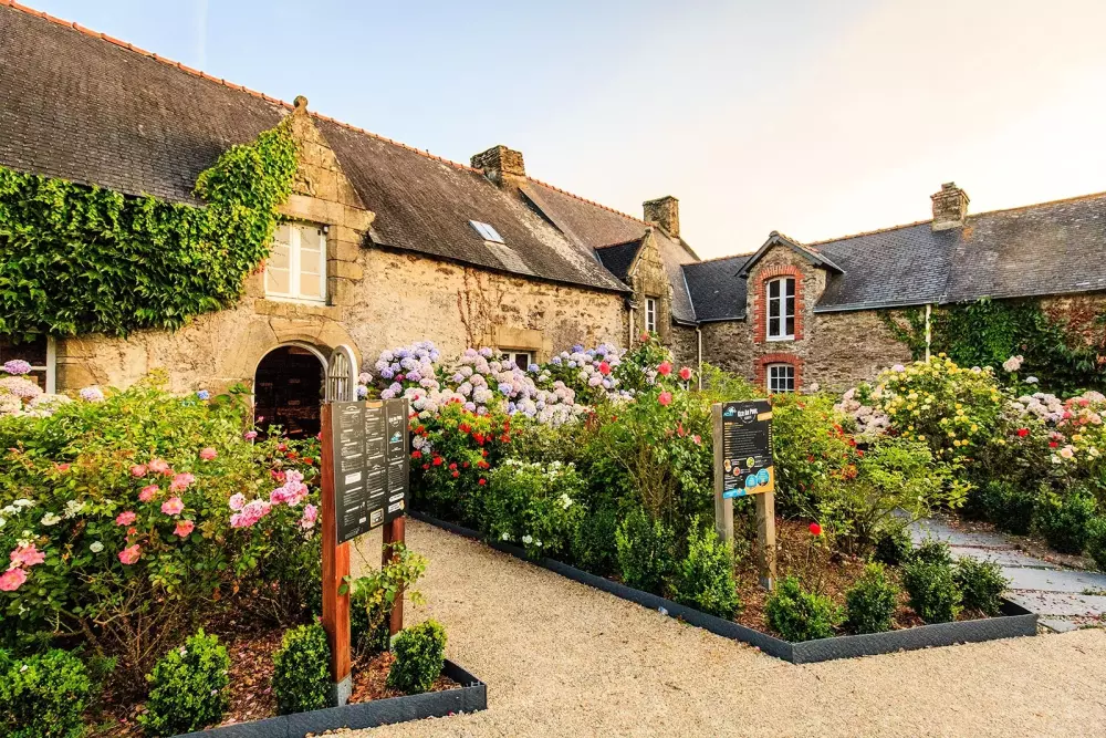 Camping Manoir de Ker An Poul 4 étoiles★★★★