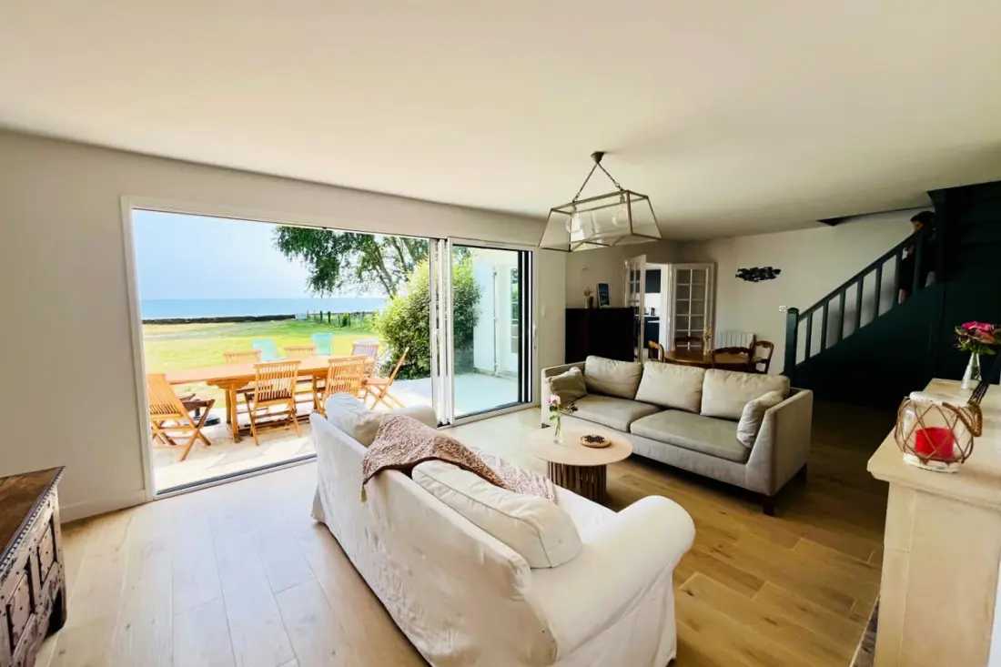 Maison Rénovée Avec Vue Sur La Mer