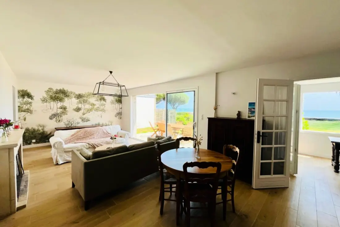 Maison Rénovée Avec Vue Sur La Mer