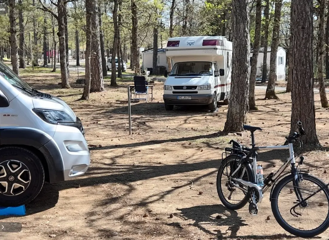 Camping Ushuaïa Villages Provence-Ventoux2 étoiles★★