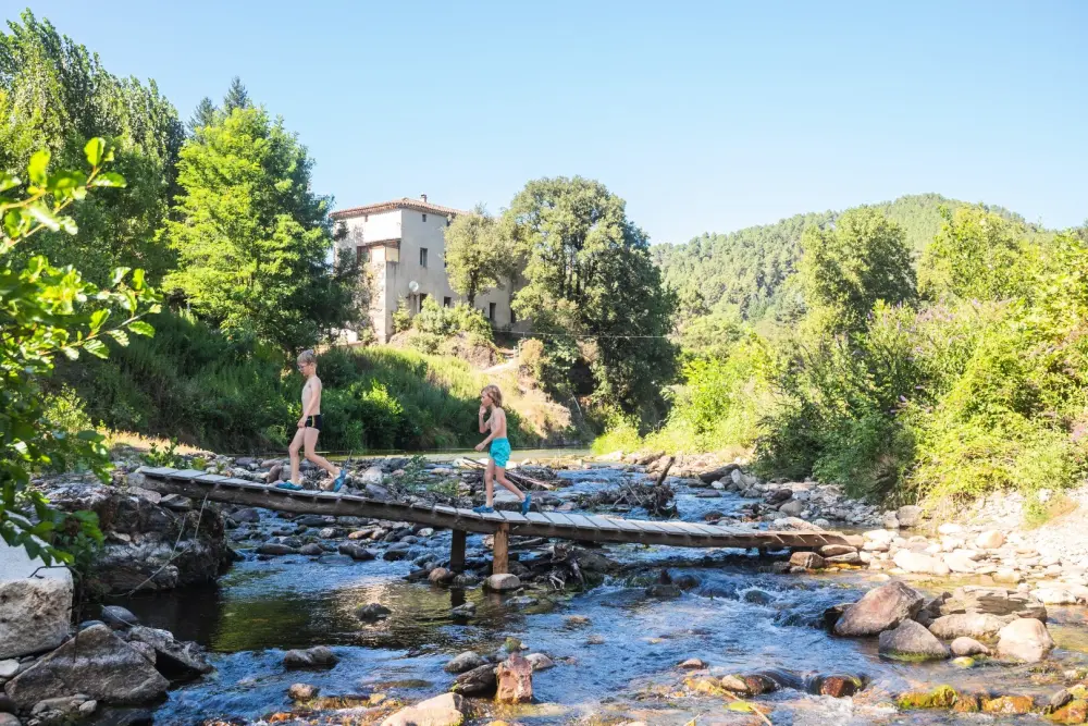 Camping maeva Escapades du Château de l'Hom 4 étoiles★★★★