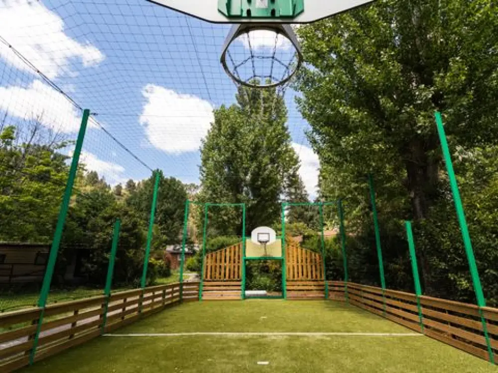 Camping Du Château De L'Hom  4 étoiles★★★★