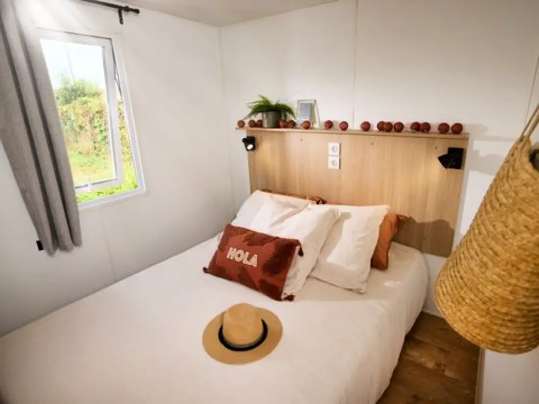 Camping Du Château De L'Hom  4 étoiles★★★★