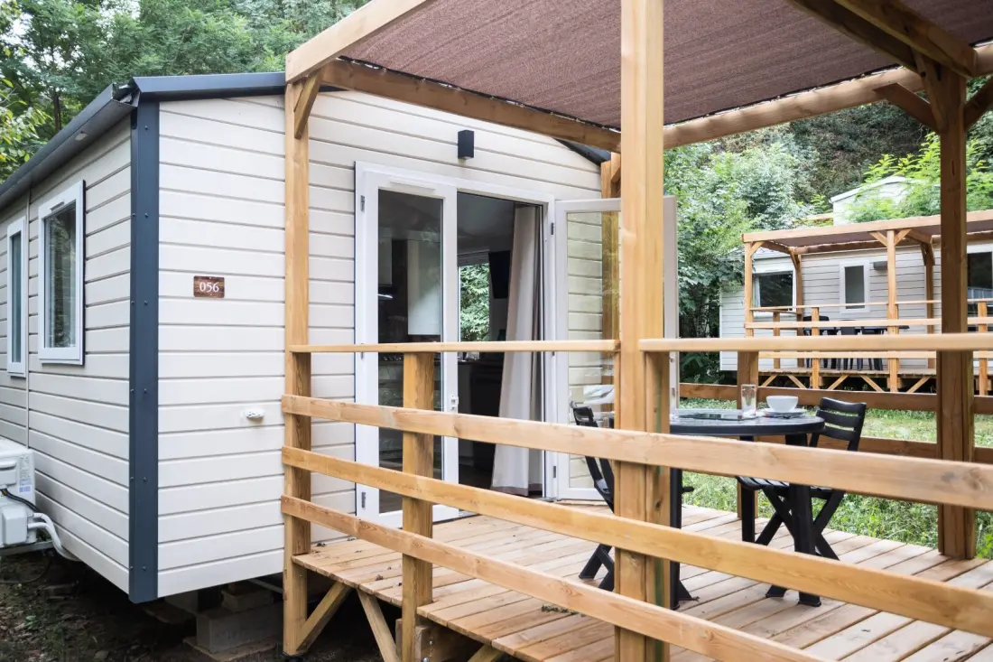 Camping maeva Escapades du Château de l'Hom 4 étoiles★★★★