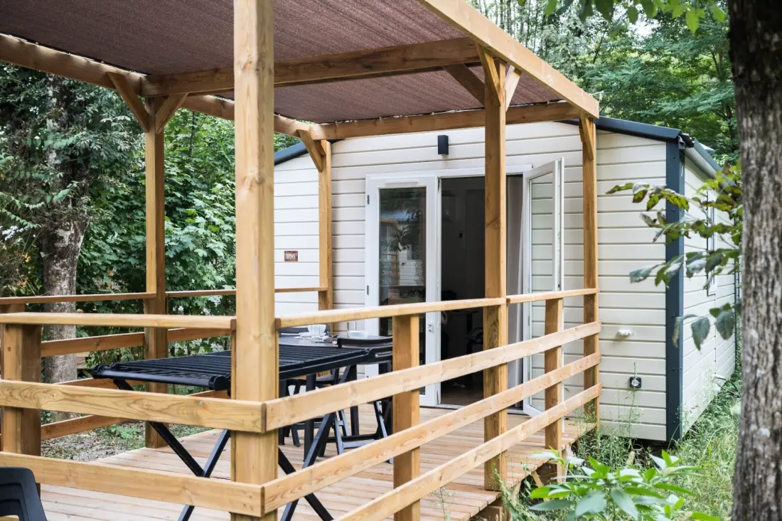 Camping maeva Escapades du Château de l'Hom 4 étoiles★★★★