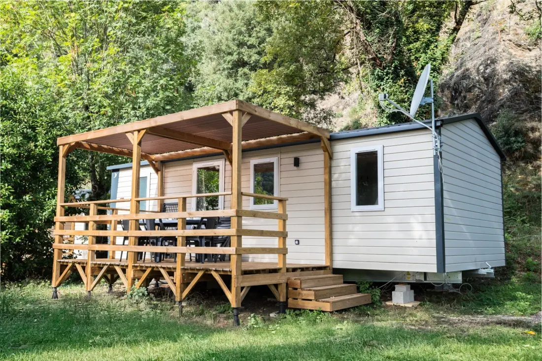Camping maeva Escapades du Château de l'Hom 4 étoiles★★★★