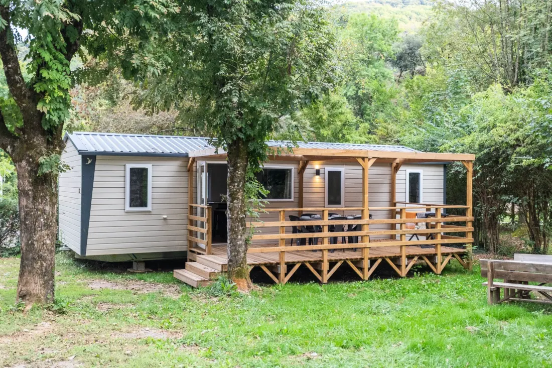 Camping maeva Escapades du Château de l'Hom 4 étoiles★★★★
