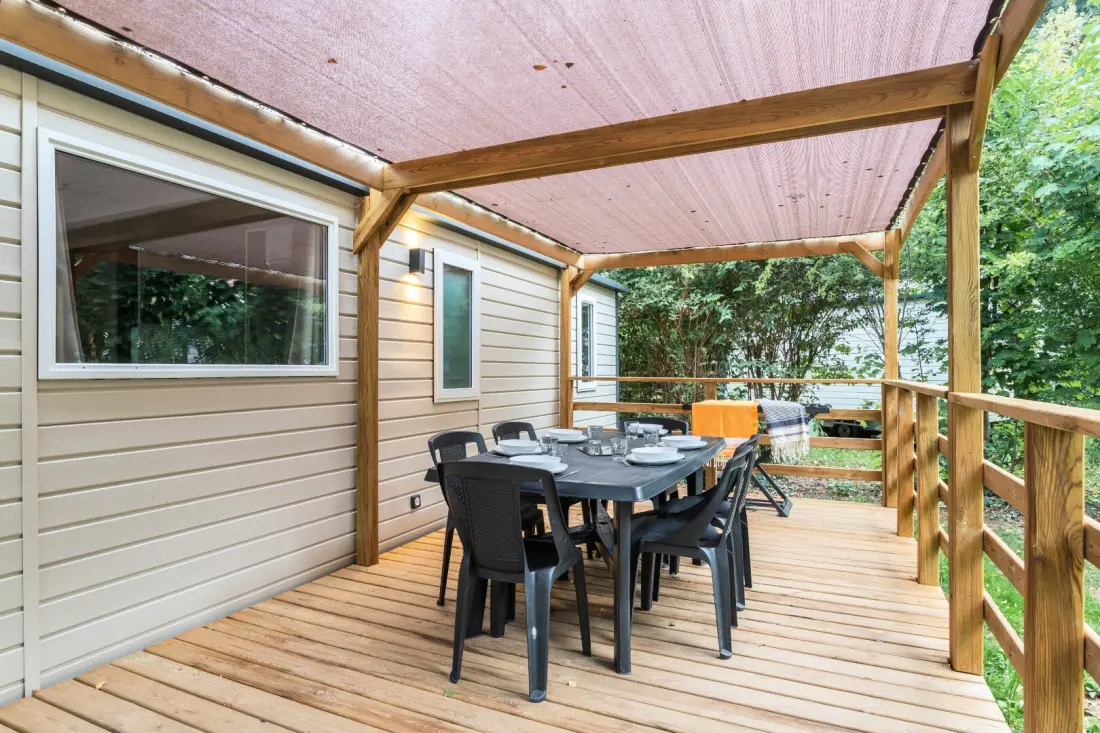 Camping maeva Escapades du Château de l'Hom 4 étoiles★★★★