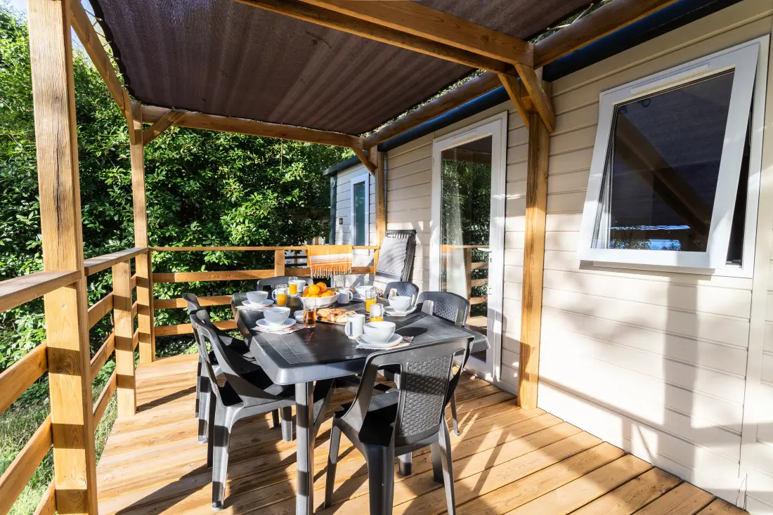 Camping maeva Escapades du Château de l'Hom 4 étoiles★★★★