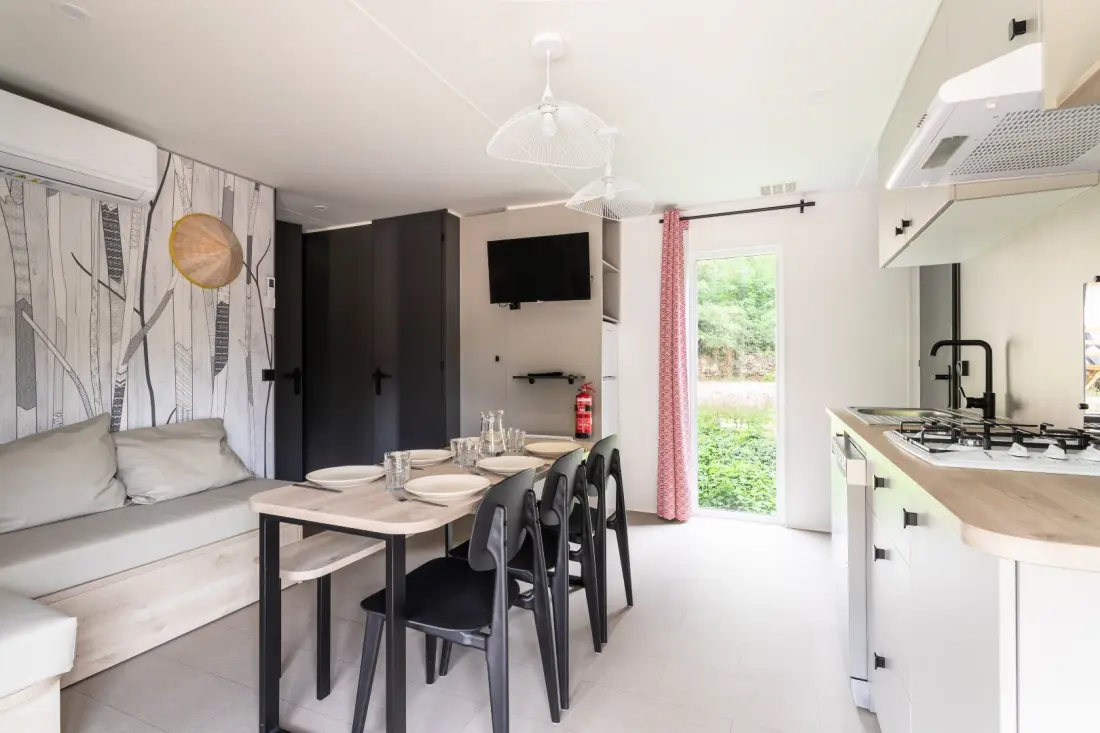 Camping maeva Escapades du Château de l'Hom 4 étoiles★★★★