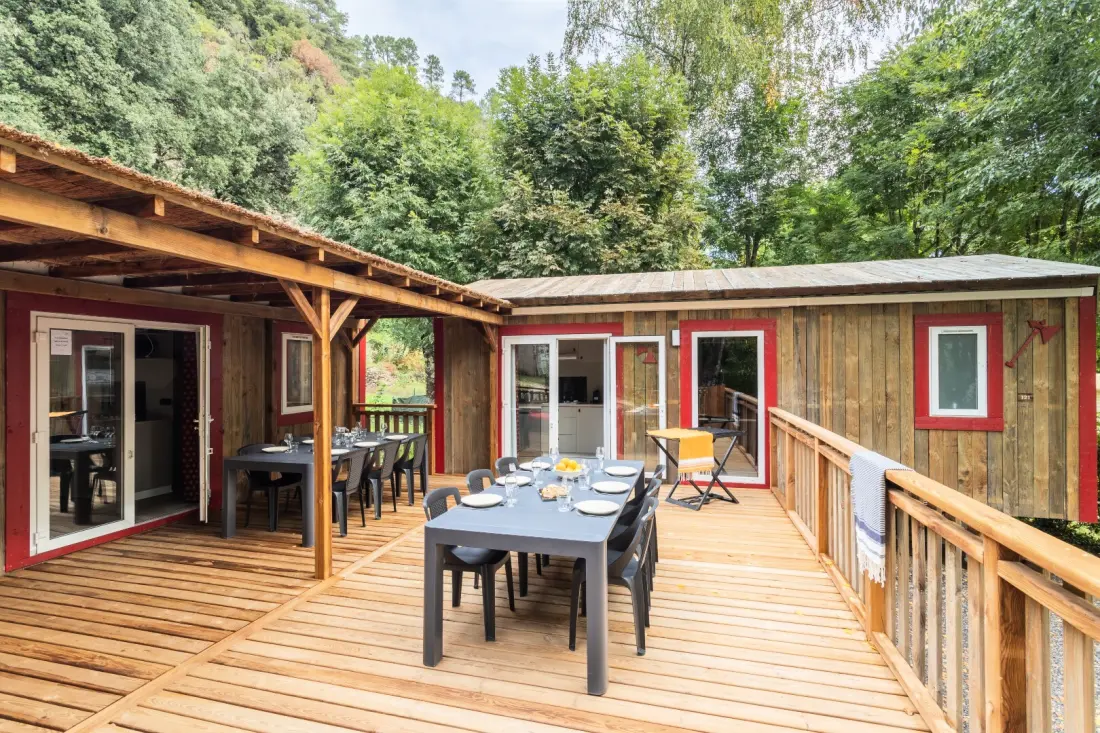 Camping maeva Escapades du Château de l'Hom 4 étoiles★★★★