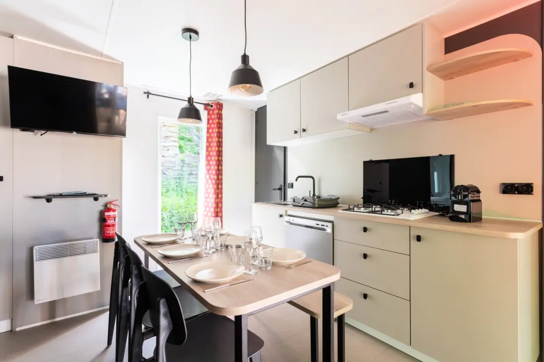 Camping maeva Escapades du Château de l'Hom 4 étoiles★★★★