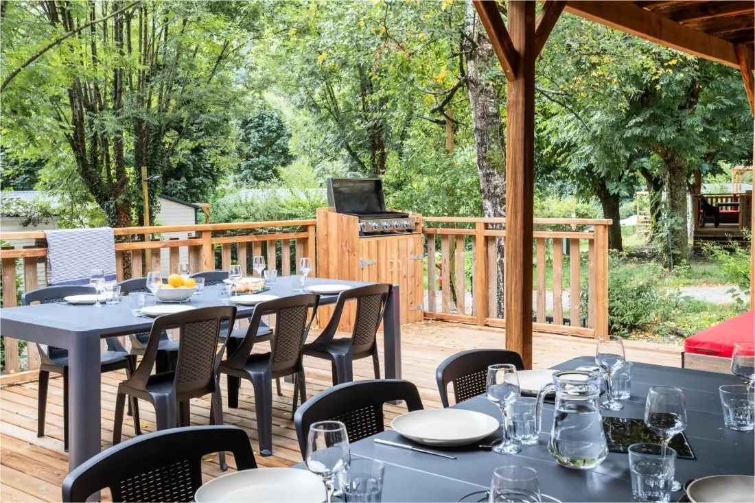 Camping maeva Escapades du Château de l'Hom 4 étoiles★★★★