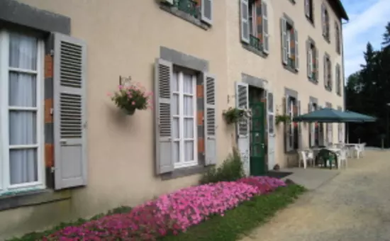 Gîte à Chateauneuf-les-bains 3