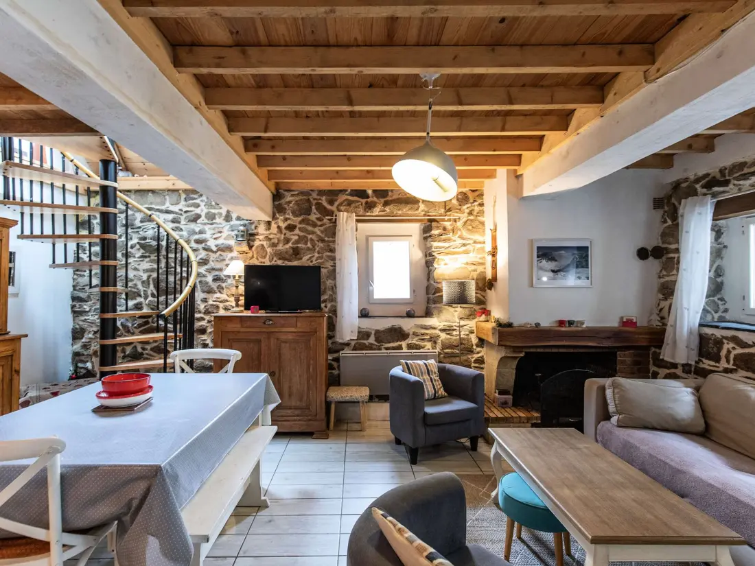 Maison de Vacances Sazos 6