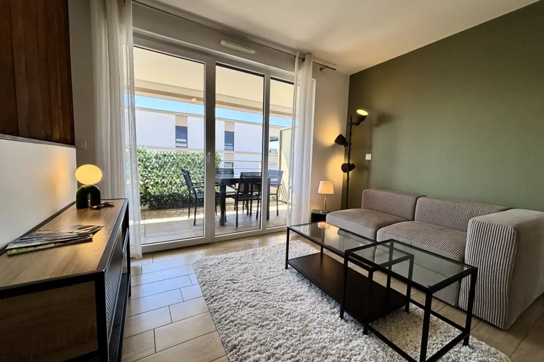 Studio Avec Terrasse Au 6ème étage – Schiltigheim