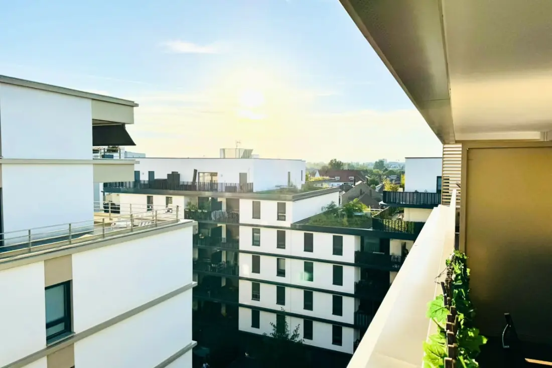 Studio Avec Terrasse Au 6ème étage – Schiltigheim